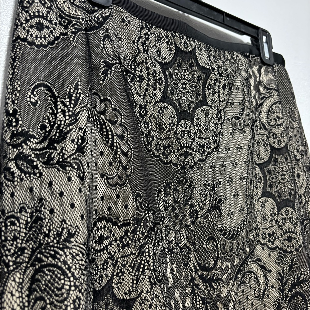 ANNE TAYLOR Black / Cream colored Skirt - size 10 - Picture 4 of 9